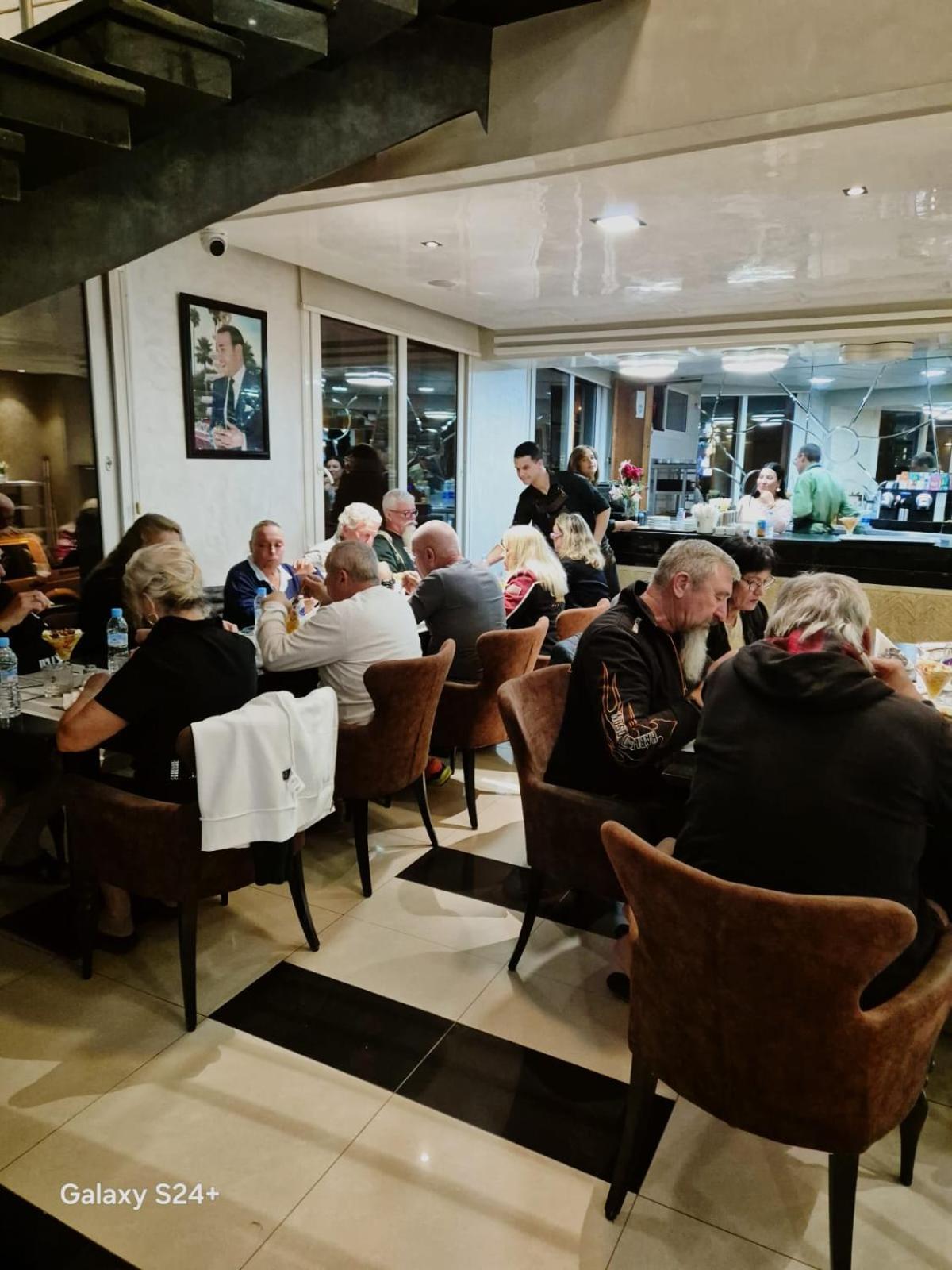 Hotel La Luna Bani Mallal Zewnętrze zdjęcie
